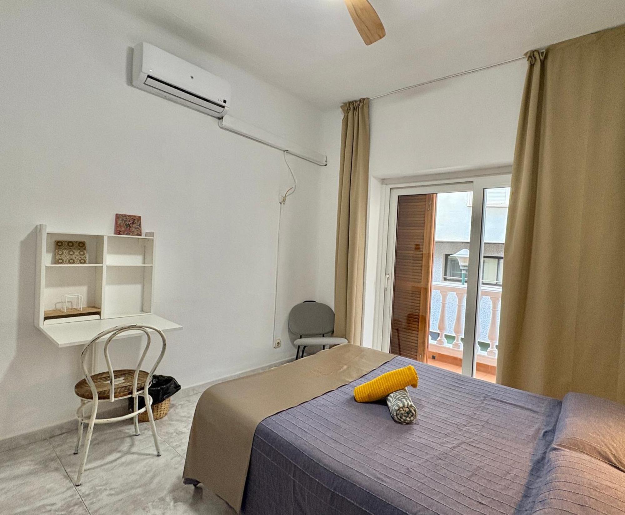 Habitacion En Calle Molino Málaga Exterior foto